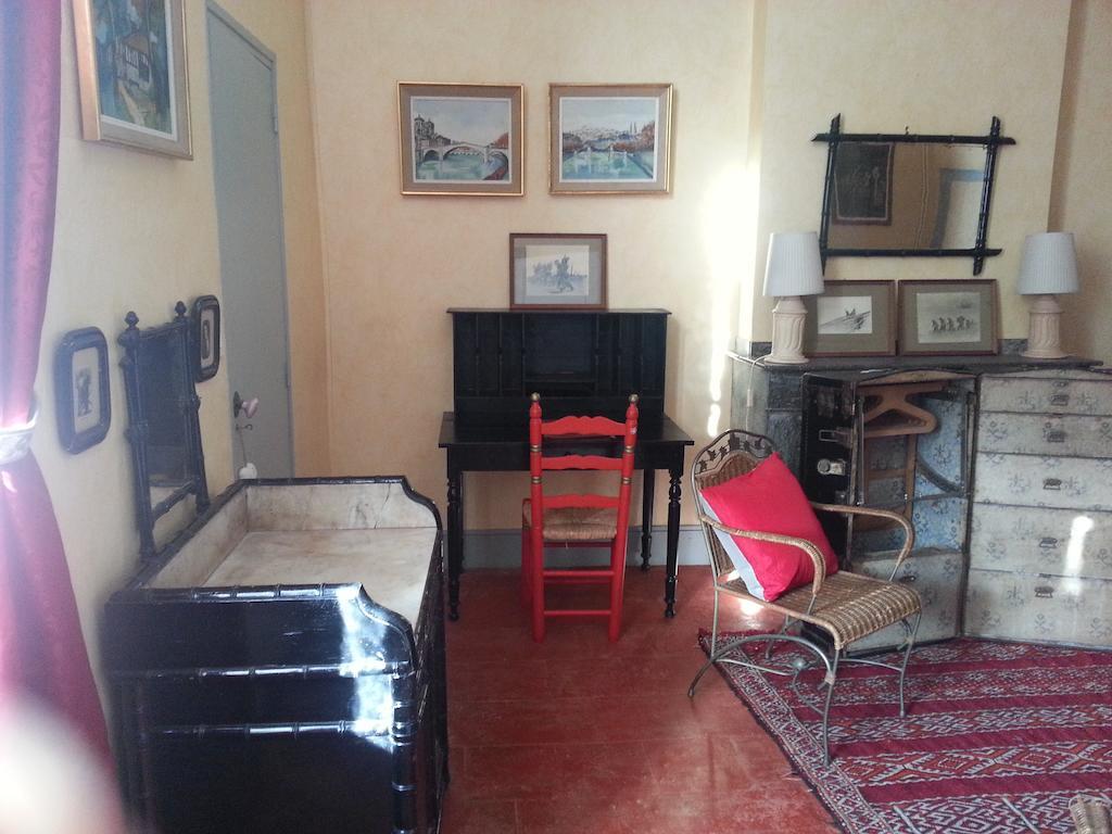 La Maison De L'Oenologue Poucharramet Zimmer foto